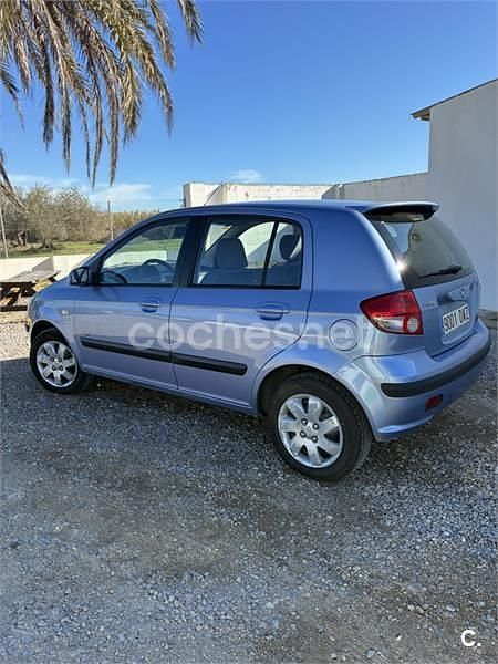 Usado Hyundai Getz 82 CV (60 kW) 2005 Azul Utilitario