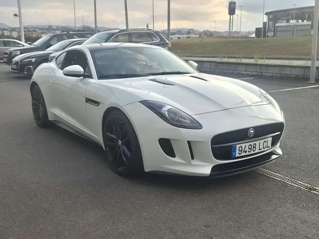 Usado Jaguar F-Type 340 CV (250 kW) 2015 Blanco Coupe