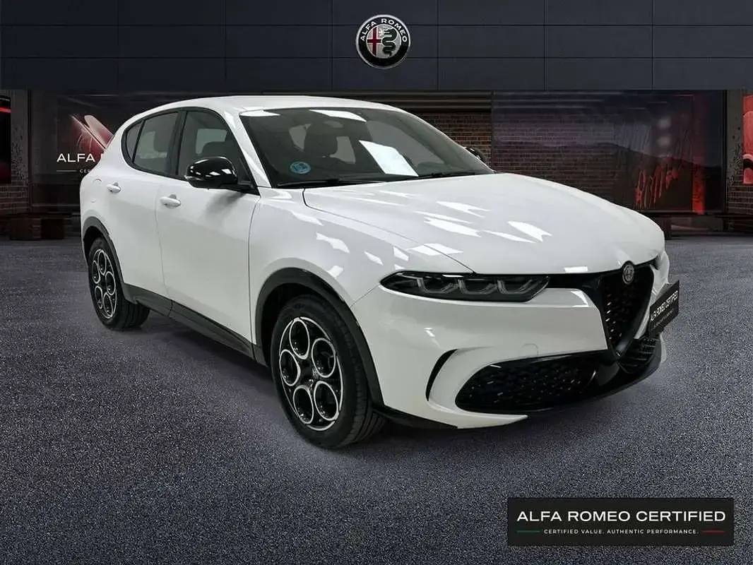 Usado Alfa Romeo Tonale Sprint 131 CV (96 kW) 2025 Negro SUV