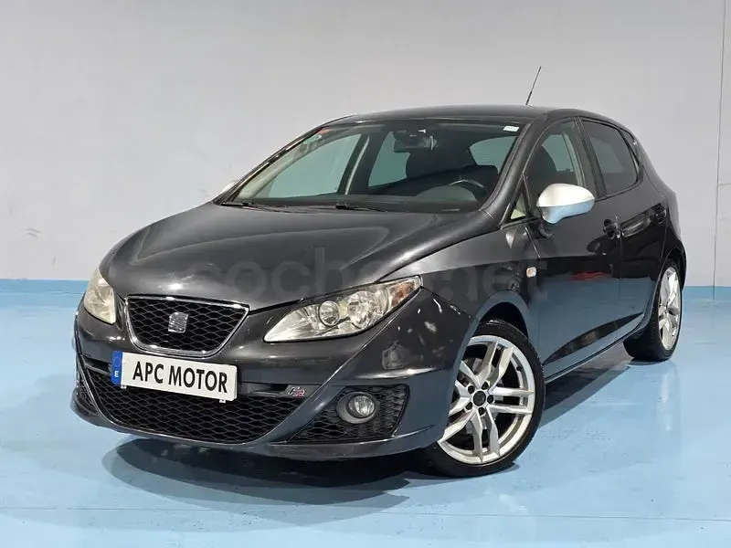 Usado Seat Ibiza FR 150 CV (110 kW) 2010 Gris / plata Berlina