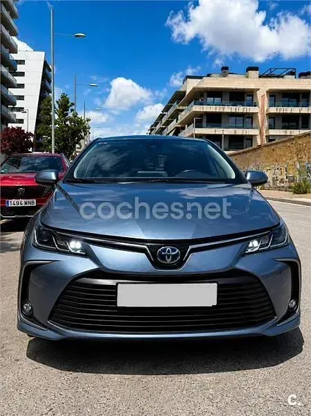 Usado Toyota Corolla Business Edition 122 CV (89 kW) 2019 Azul Berlina