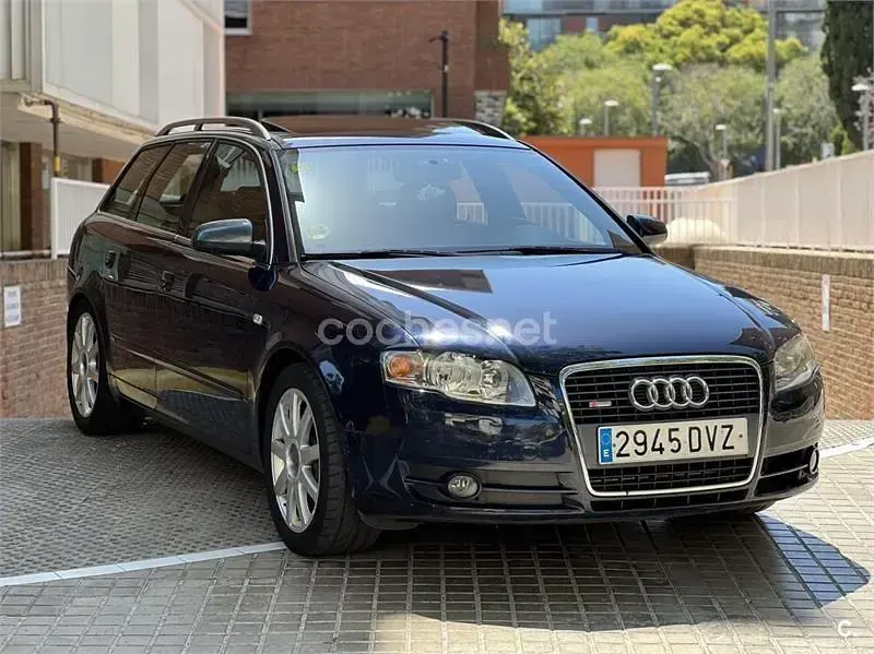 Usado Audi A4 S-Line 140 CV (102 kW) 2006 Azul Familiar