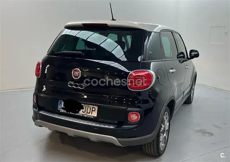 Usado Fiat 500L Trekking 85 CV (62 kW) 2015 Negro Monovolumen
