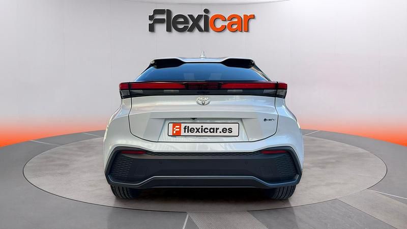 Usado Toyota C-HR Active 140 CV (102 kW) 2024 Blanco SUV
