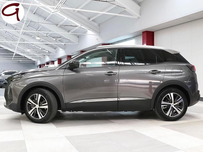 Usado Peugeot 3008 Allure 225 CV (165 kW) 2022 Gris SUV