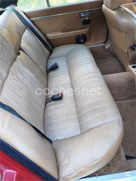 Usado Jaguar XJ6 Sovereign 204 CV (150 kW) 1982 Granate Berlina