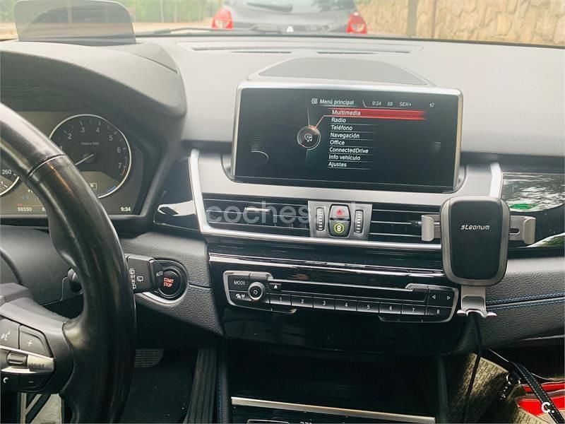 Usado BMW 225 Active Tourer iPerformance 224 CV (164 kW) 2017 Gris / plata Monovolumen