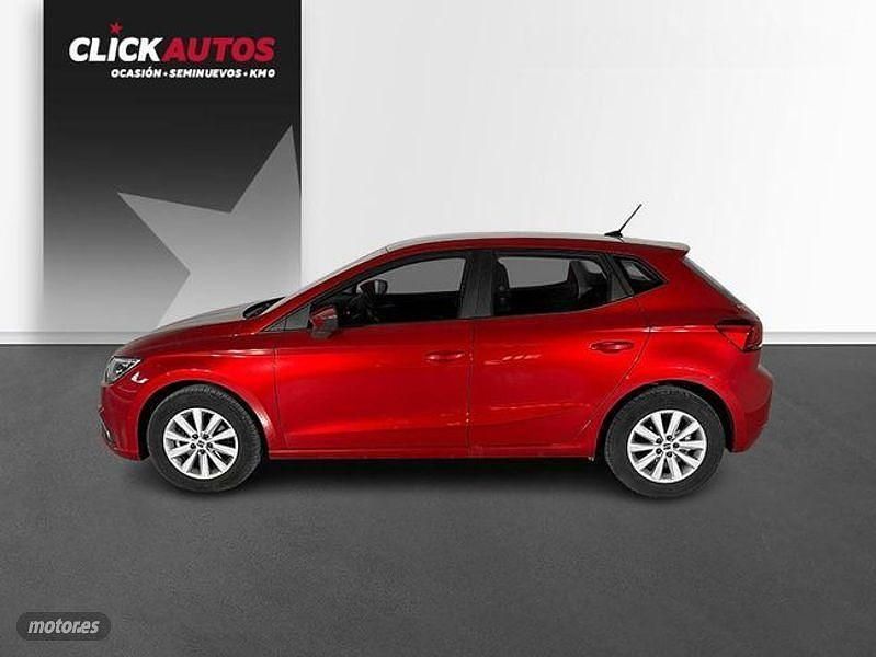 Usado Seat Ibiza Style 110 CV (80 kW) 2023 Rojo Berlina