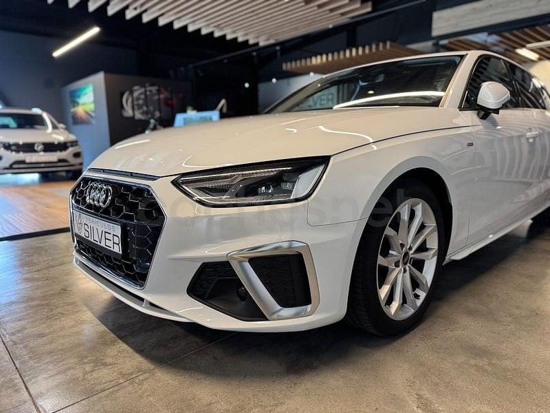 Usado Audi A4 S-Line 150 CV (110 kW) 2022 Blanco Familiar