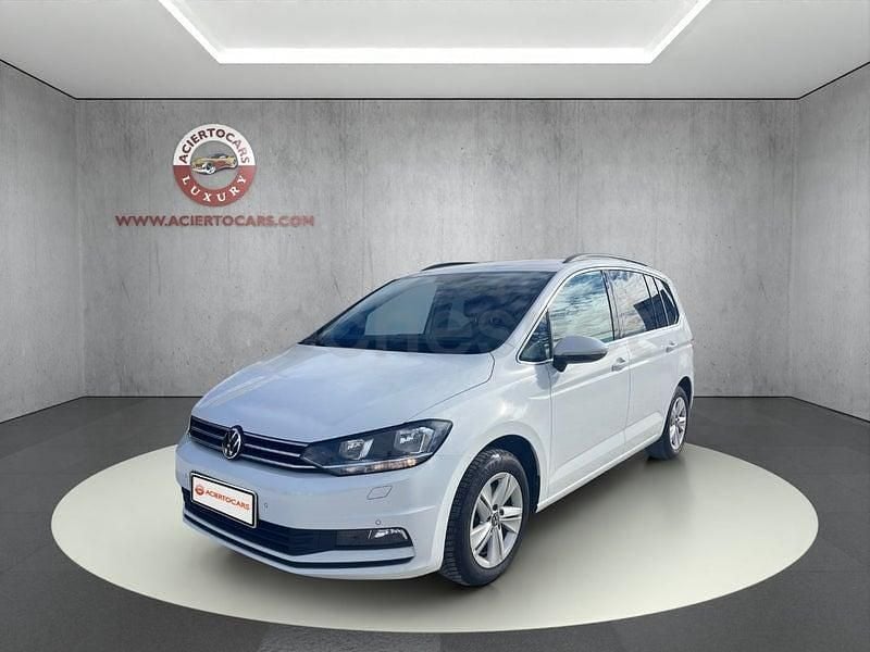 Usado VW Touran Advance 116 CV (85 kW) 2020 Blanco Monovolumen
