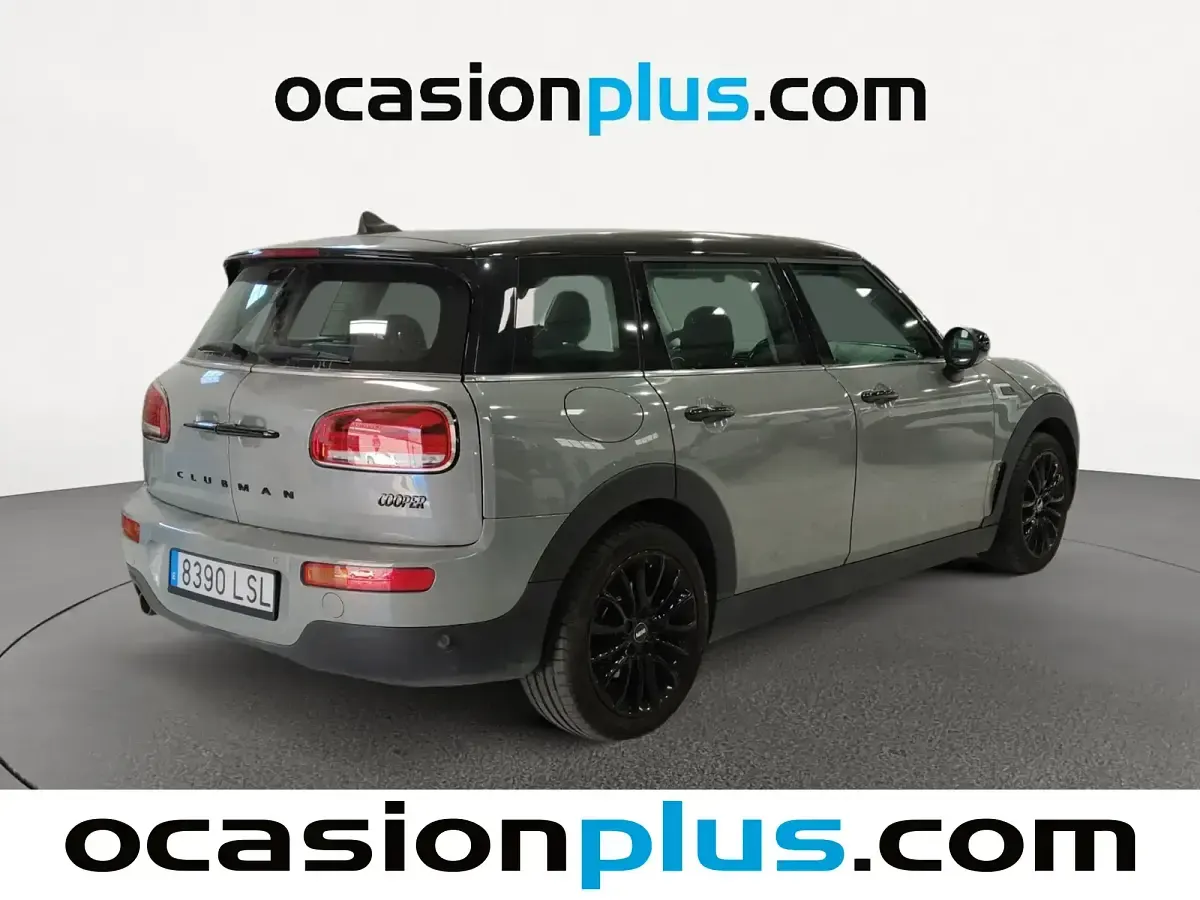 Usado Mini Cooper Clubman 136 CV (100 kW) 2021 Gris / plata Familiar
