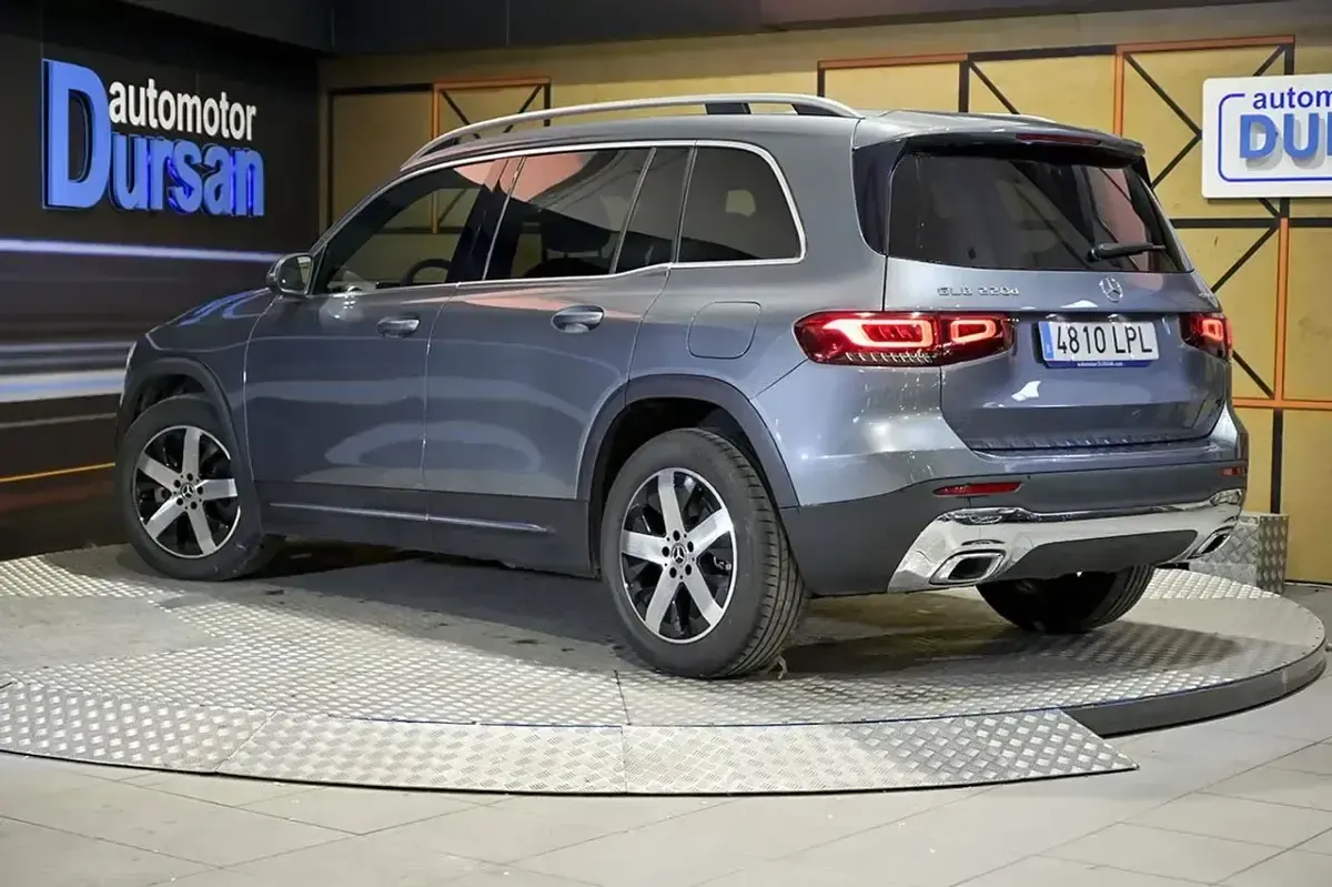 Usado Mercedes GLB220 190 CV (139 kW) 2021 Gris SUV