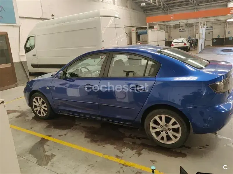 Usado Mazda 3 Active 143 CV (105 kW) 2007 Azul Berlina