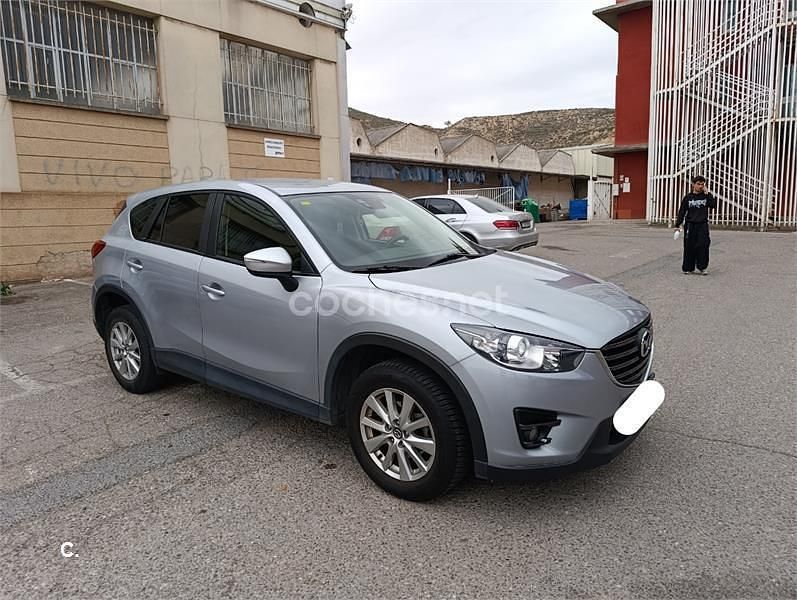 Usado Mazda CX-5 Style 150 CV (110 kW) 2015 Gris / plata SUV