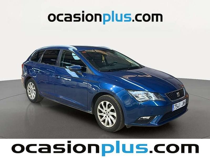 Usado Seat Leon ST Style 110 CV (80 kW) 2016 Azul Familiar
