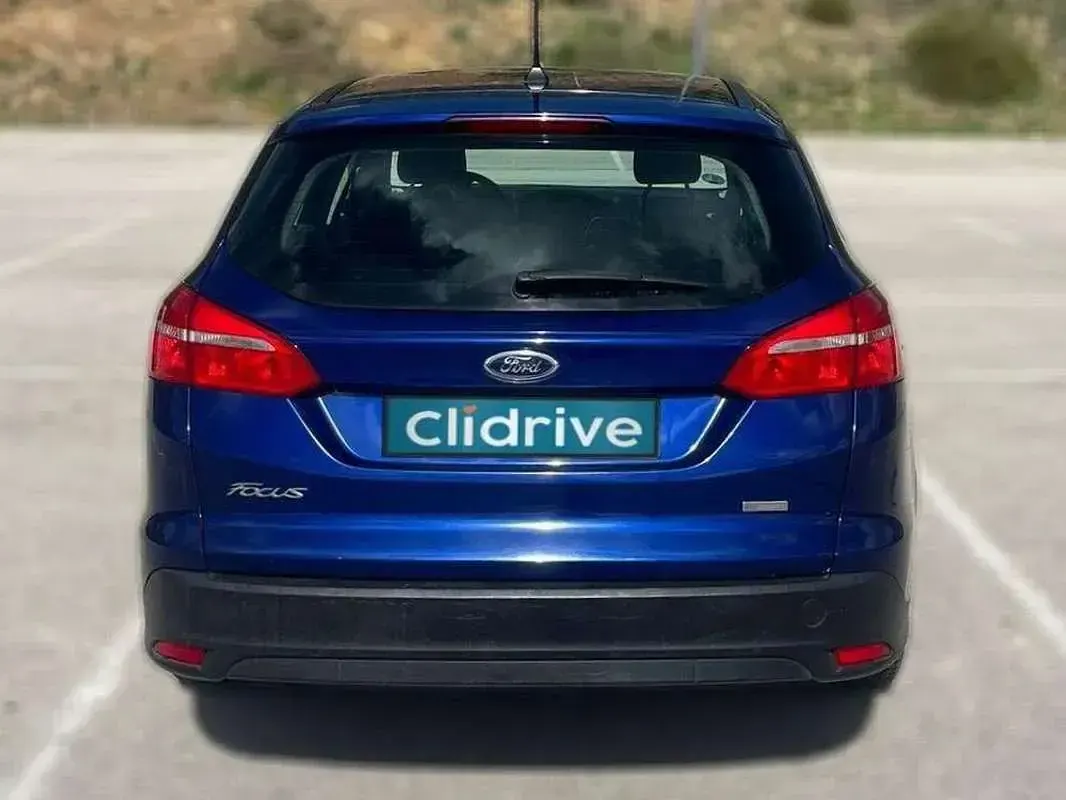 Używany Ford Focus Trend+ 125 KM (91 kW) 2017 Niebieski Kombi