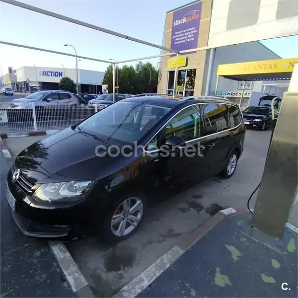 Usado VW Sharan Advance 170 CV (125 kW) 2012 Negro Monovolumen