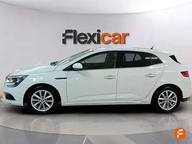 Usado Renault Mégane IV Zen 130 CV (95 kW) 2017 Blanco Berlina