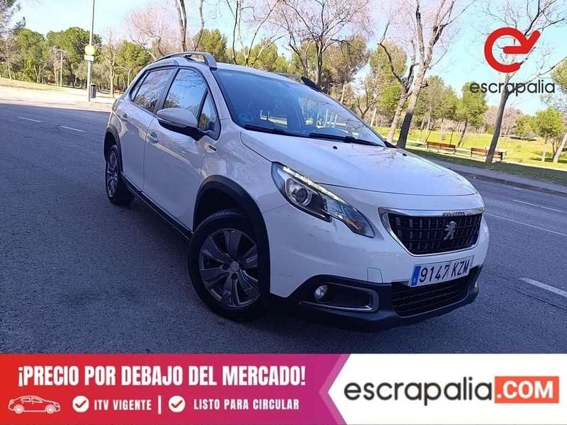 Usado Peugeot 2008 Signature Sky 100 CV (73 kW) 2019 Blanco SUV