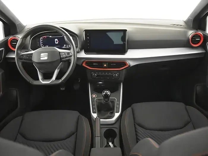 Usado Seat Arona FR 115 CV (84 kW) 2025 Gris SUV