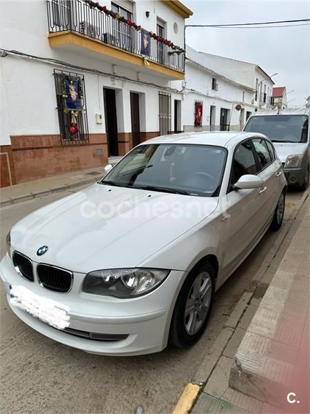 Blanco Usado 2007 BMW 118 Utilitario | 5200 € (Precio justo) - Imagen 1/4