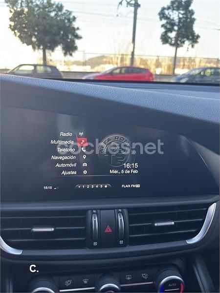 Usado Alfa Romeo Giulia 200 CV (147 kW) 2018 Rojo Berlina