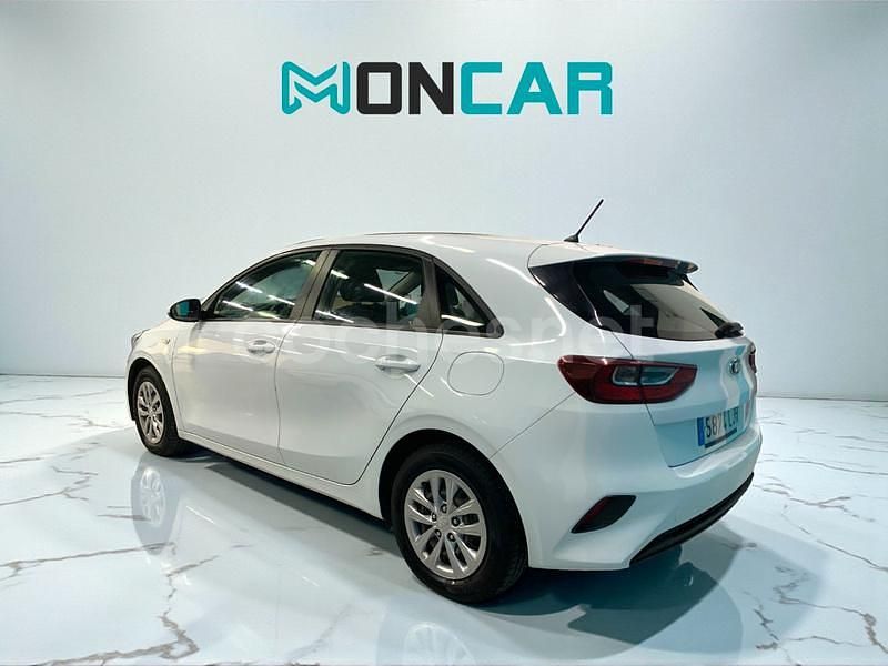 Usado Kia Ceed 120 CV (88 kW) 2020 Blanco Utilitario