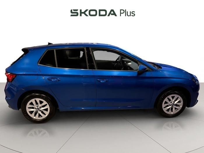 Usado Skoda Fabia Selection 95 CV (69 kW) 2025 Azul Utilitario