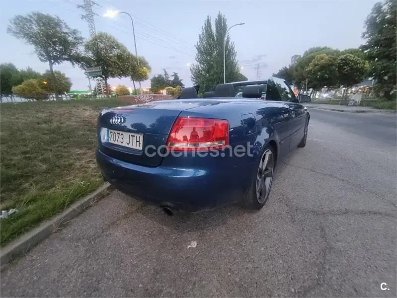 Usado Audi A4 Cabriolet 200 CV (147 kW) 2007 Azul Descapotable