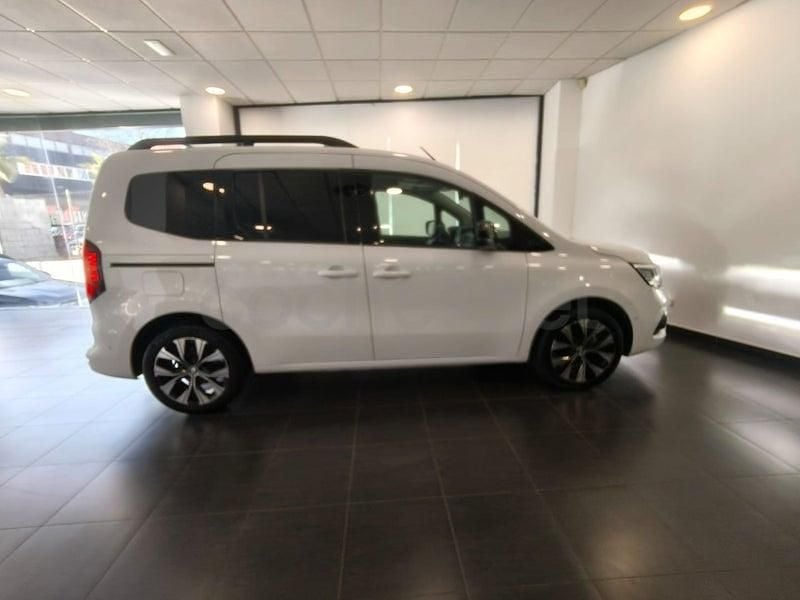 Usado Renault Kangoo Zen 95 CV (69 kW) 2021 Blanco Monovolumen