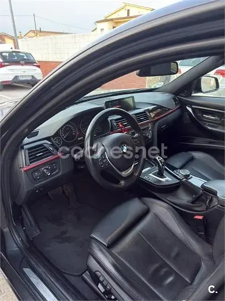 Usado BMW 330 Comfort Edition 258 CV (189 kW) 2015 Gris / plata Berlina