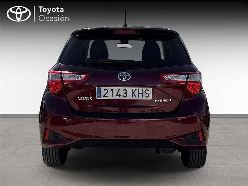 Usado Toyota Yaris Hybrid 101 CV (74 kW) 2018 Monovolumen