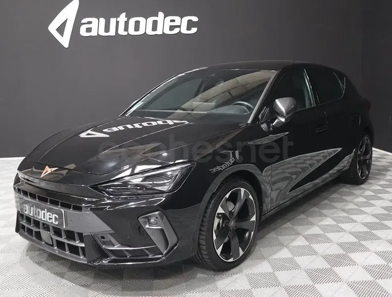 Usado Cupra Leon 150 CV (110 kW) 2025 Negro Berlina