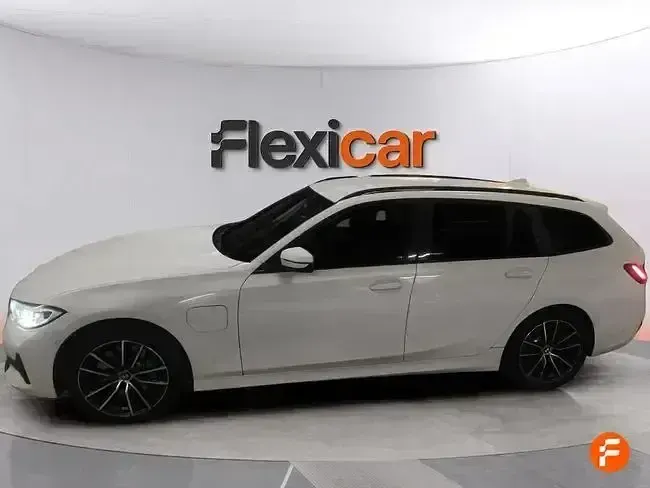Usado BMW 330e 292 CV (214 kW) 2020 Blanco Familiar