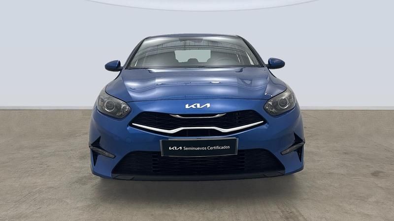 Usado Kia Ceed 101 CV (74 kW) 2025 Azul Utilitario