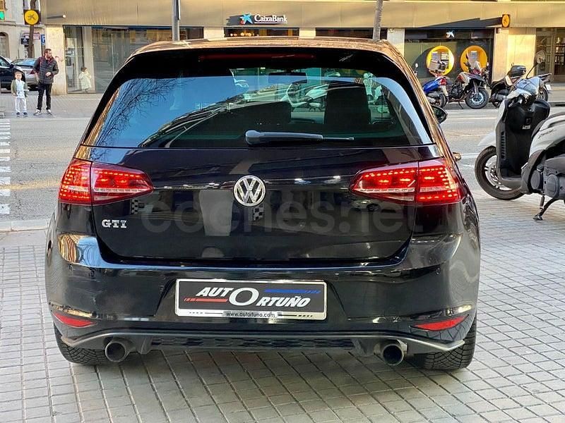 Usado VW Golf VII GTI 220 CV (161 kW) 2016 Negro Berlina