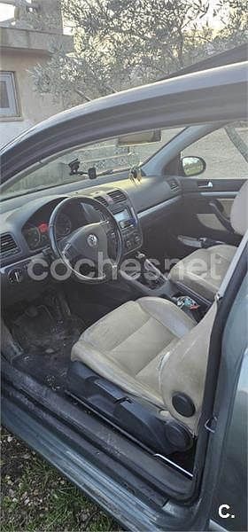 Usado VW Golf IV Sportline 140 CV (102 kW) 2004 Gris / plata Berlina