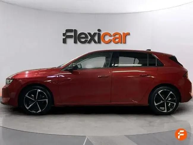Usado Opel Astra Edition 110 HP (80 kW) 2024 Vermelho Citadino