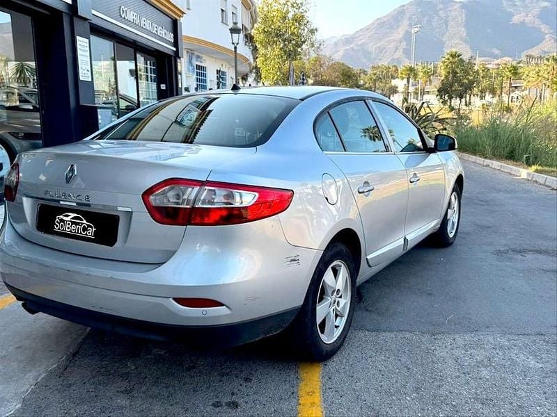 Usado Renault Fluence Dynamique 110 CV (80 kW) 2010 Gris Berlina