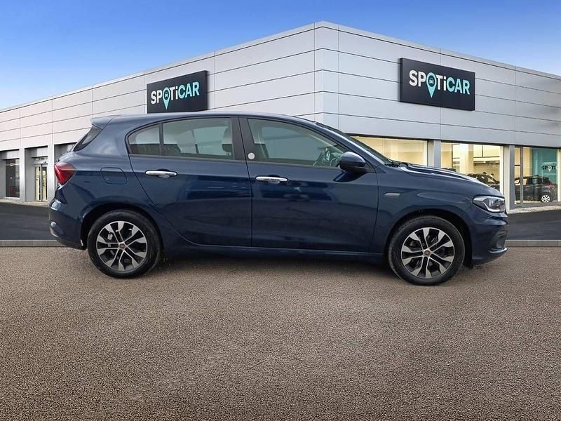 Usado Fiat Tipo Mirror 120 CV (88 kW) 2019 Azul Utilitario