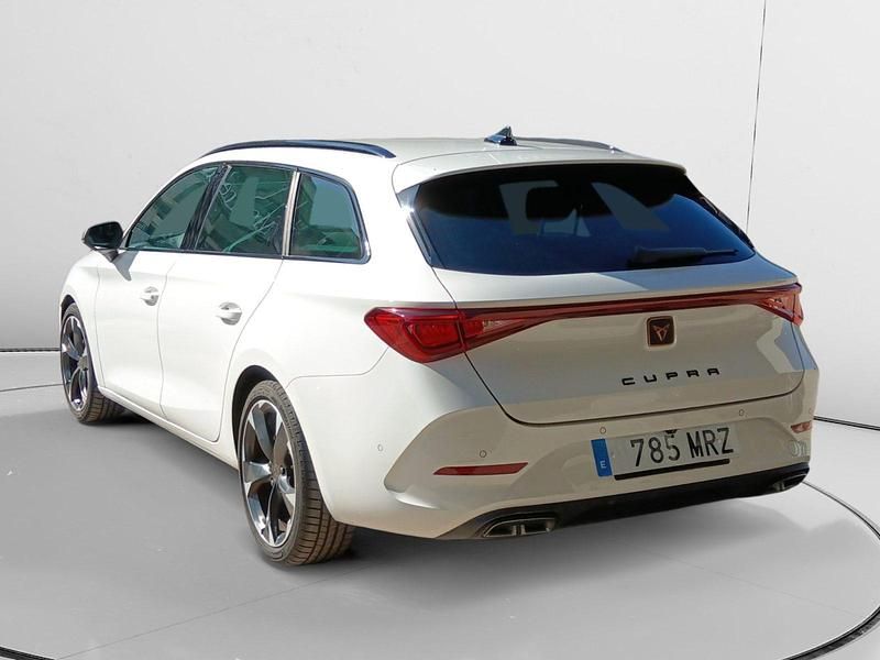 Usado Cupra Leon 150 CV (110 kW) 2023 Negro