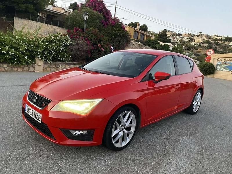 Rojo Usado 2014 Seat Leon ST FR Familiar | 11.950 € (Precio justo) - Imagen 1/4