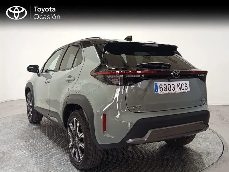 Usado Toyota Yaris Cross Edition 130 CV (95 kW) 2025 Verde SUV