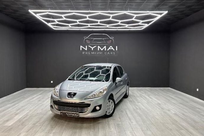 Gris Usado 2013 Peugeot 207 Familiar | 6795 € (Un poco caro) - Imagen 1/4
