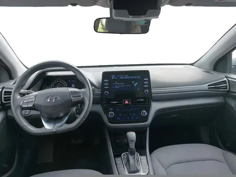 Usado Hyundai Ioniq 104 CV (76 kW) 2021 Gris/plata Utilitario