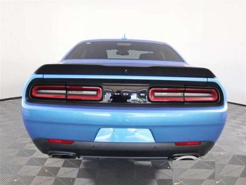 Usado Dodge Challenger 375 CV (275 kW) 2019 Azul Coupe
