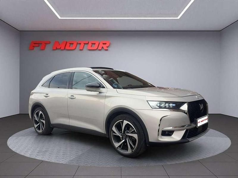 Usado DS Automobiles DS7 Crossback Grand Chic 224 CV (164 kW) 2021 Gris SUV