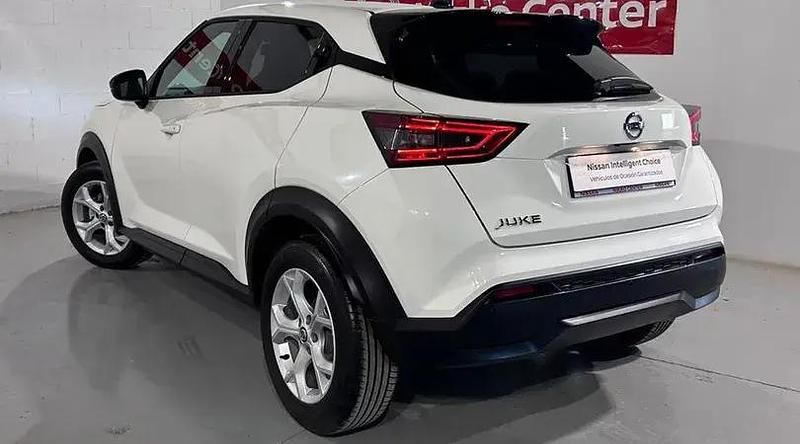 Usado Nissan Juke N-Connecta 114 CV (83 kW) 2022 Blanco everest (soli SUV