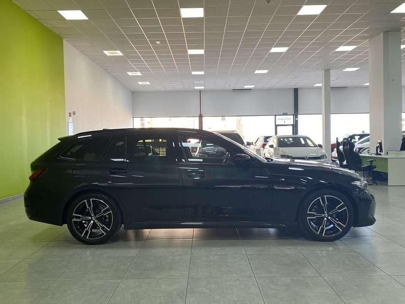 Usado BMW 318 M Sport 150 CV (110 kW) 2024 Negro Familiar