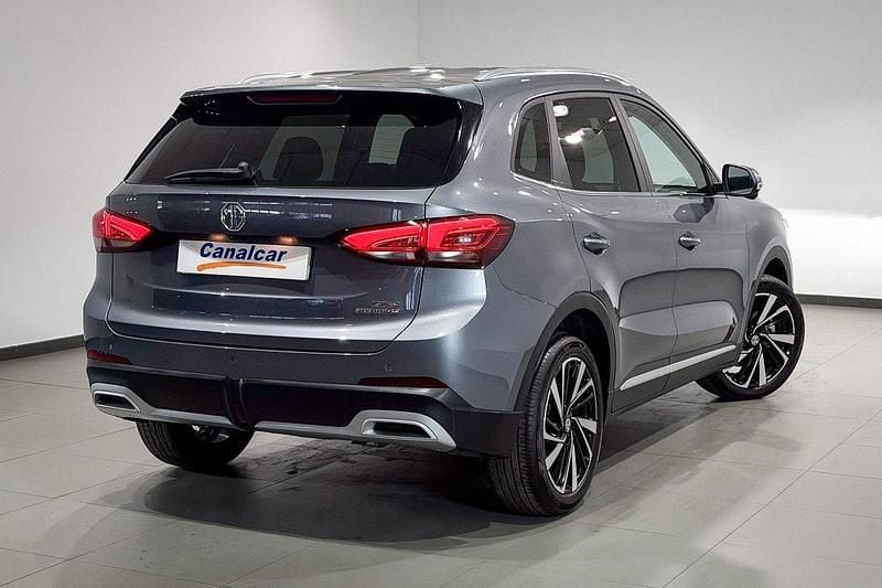 Usado MG ZS Luxury 197 CV (144 kW) 2025 Gris SUV
